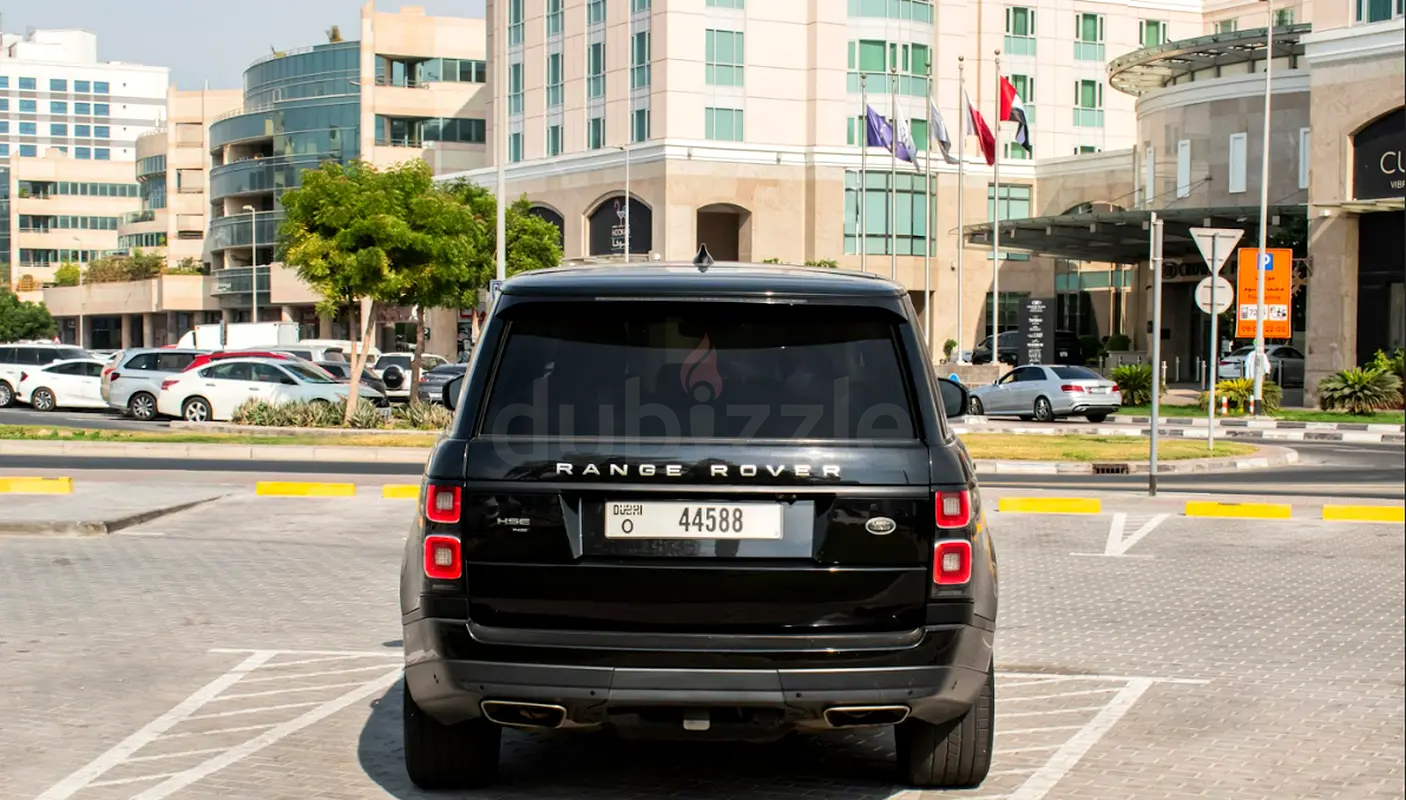 2020 Land Rover Range Rover for Rent in Al Hudaiba photo 6