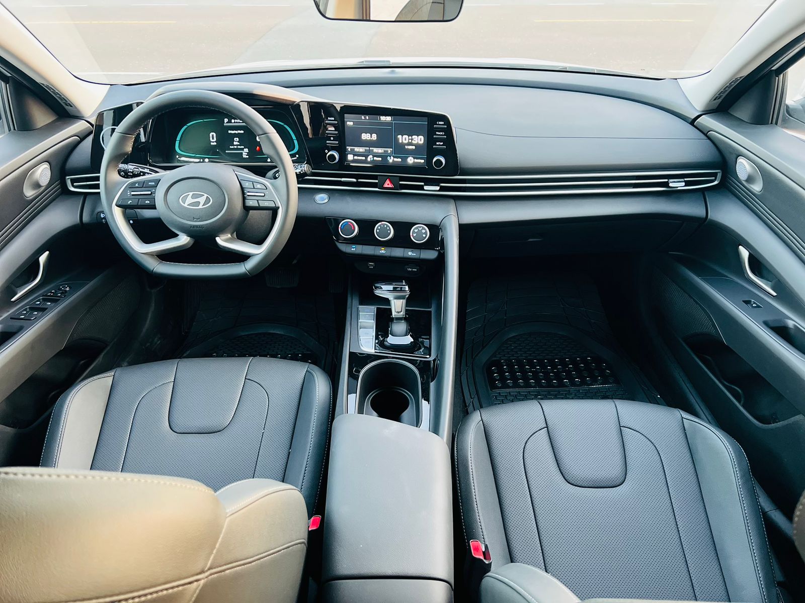 Rent 2025 Hyundai Elantra White in Dubai photo 3