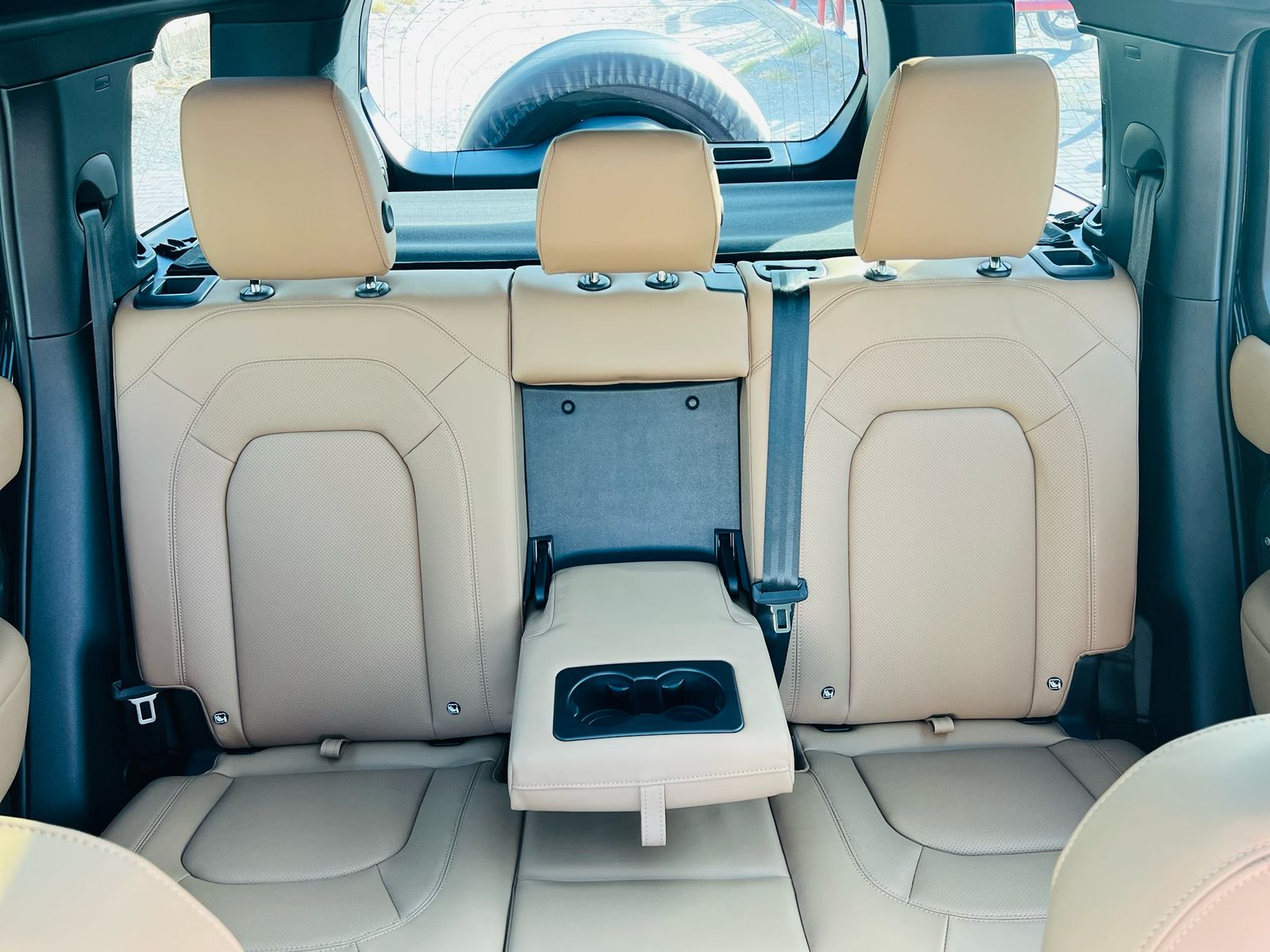 Rent a 2025 Land Rover Defender Black in Dubai photo 5