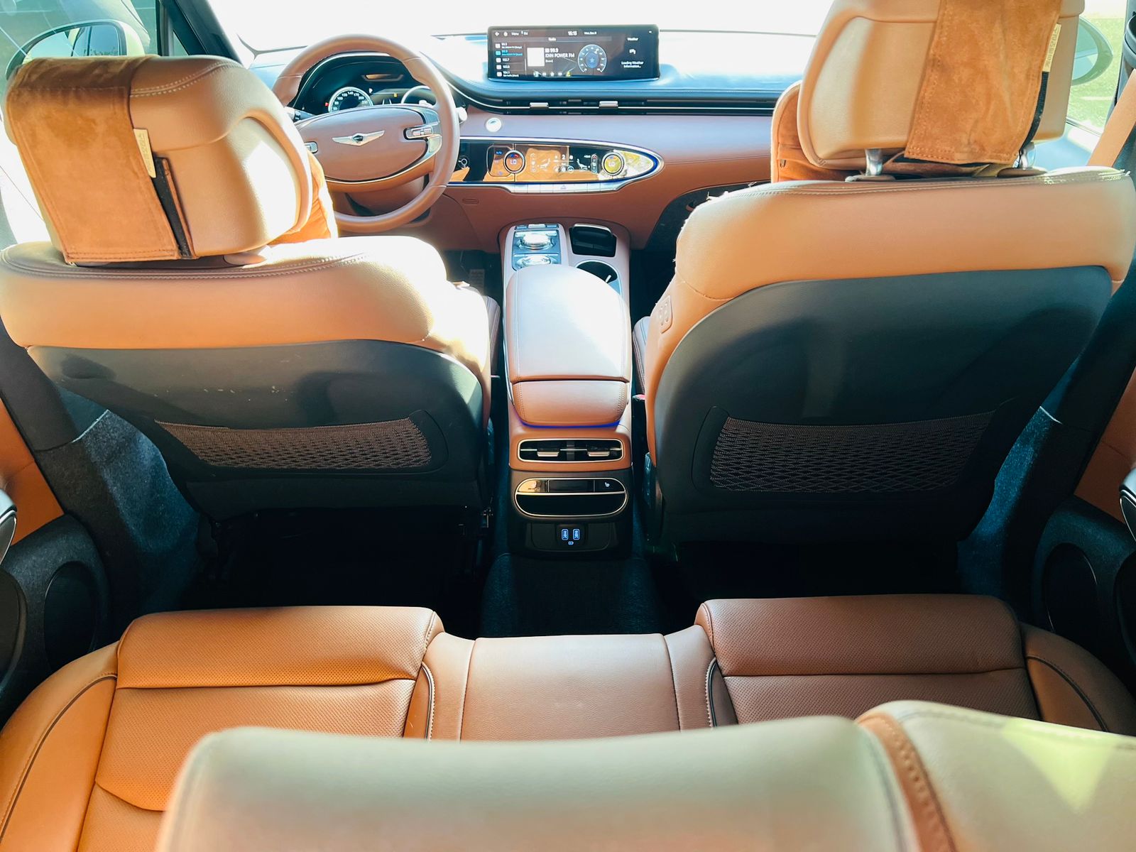 2024 Genesis GV70 White for Rent in Dubai photo 5