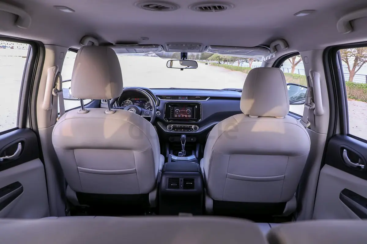 2021 Nissan Xterra Grey Rental in Dubai photo 7