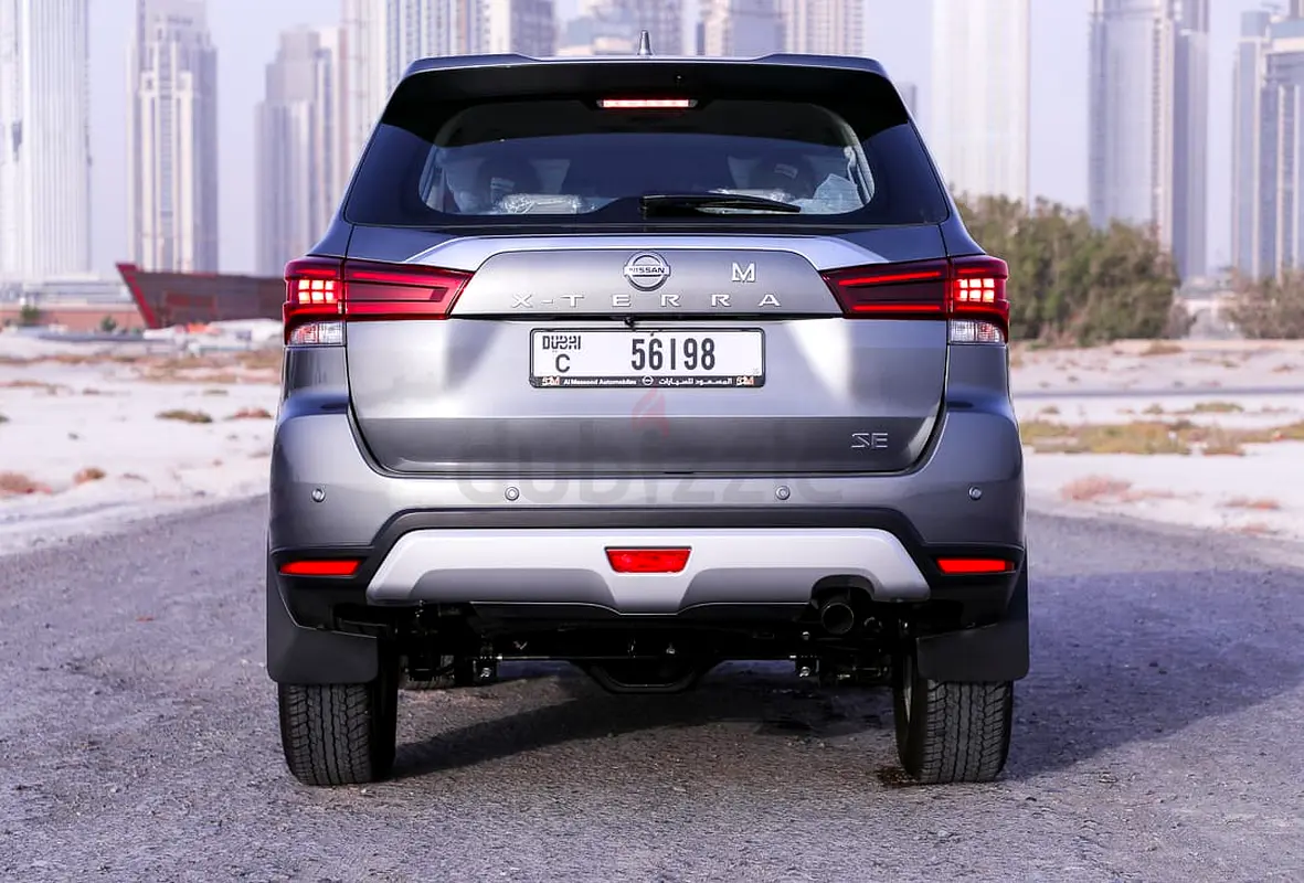 2021 Nissan Xterra Grey Rental in Dubai photo 8