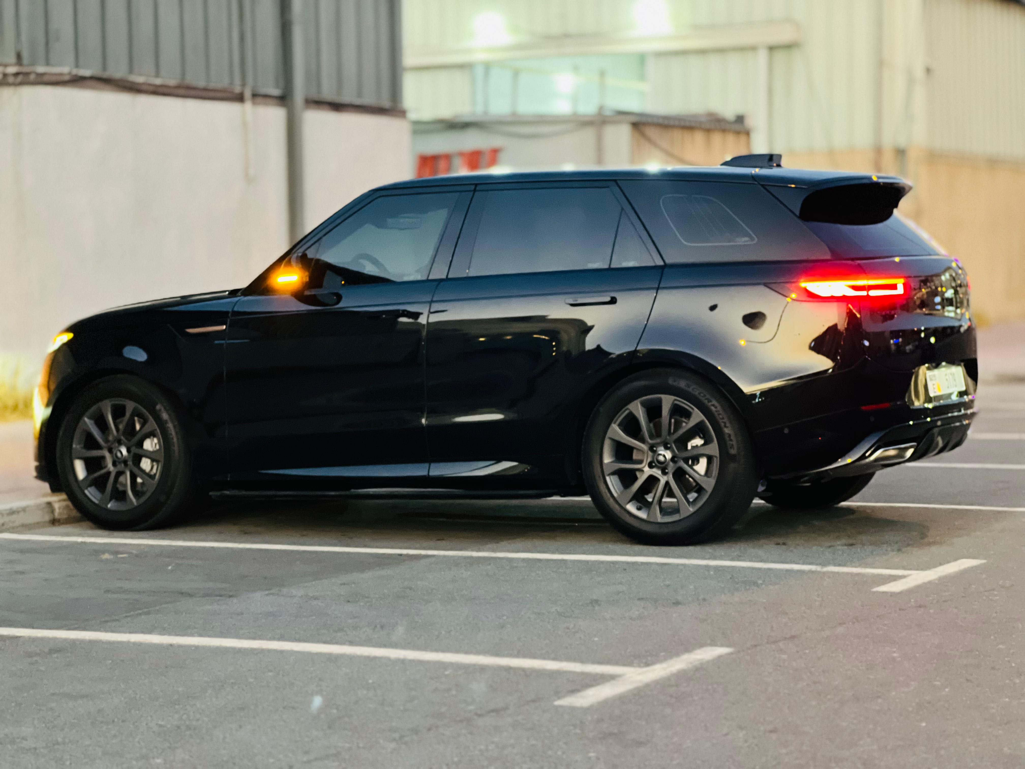 Hire 2025 Land Rover Range Rover Sport Black in Dubai photo 5