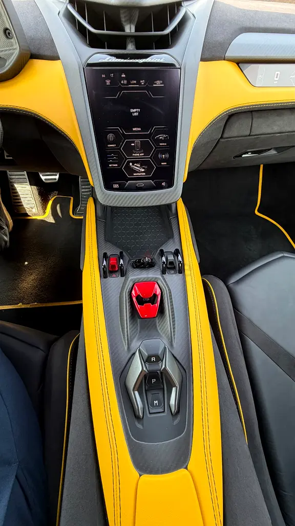 2024 Lamborghini Revuelto for Rent in Al Barsha 1 photo 6