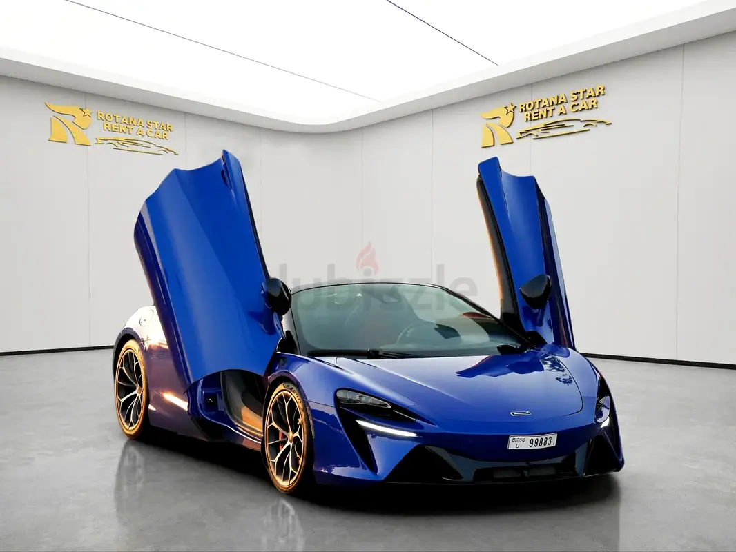 2025 McLaren Artura for Rent in Al Barsha 1 photo 8