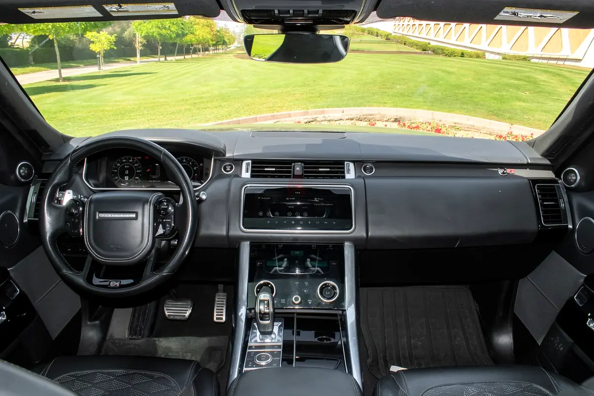 2022 Land Rover Range Rover Sport for Rent in Palm Jumeirah photo 6