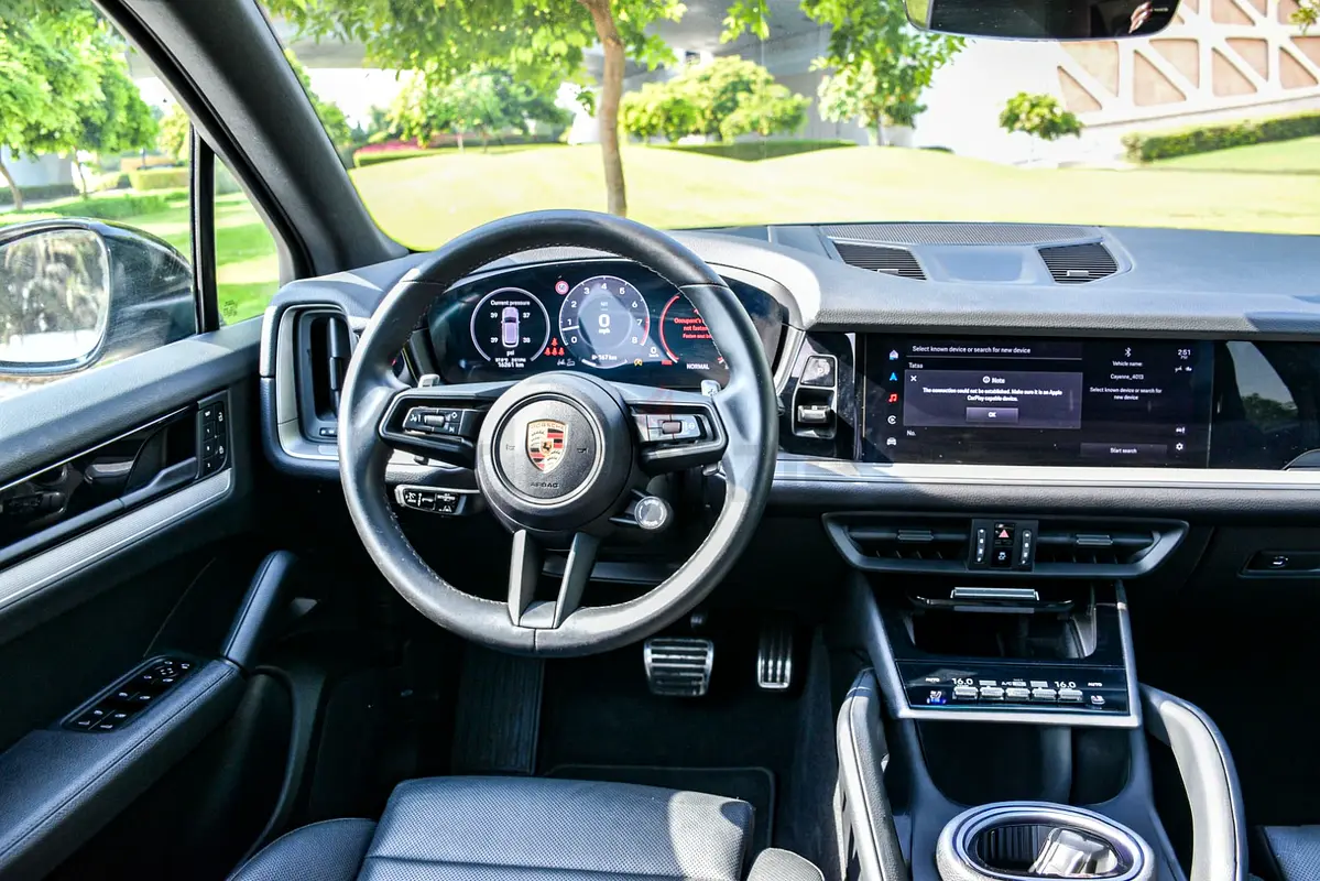 2024 Porsche Cayenne for Rent in Palm Jumeirah photo 10