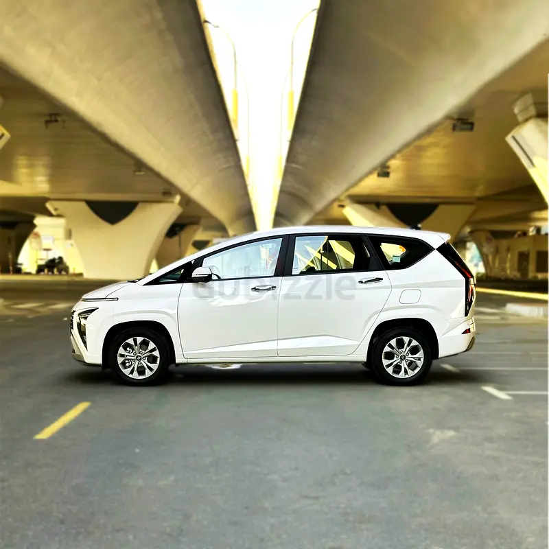 2025 Hyundai Stargazer for Rent in Jumeirah Lake Towers (JLT) photo 2