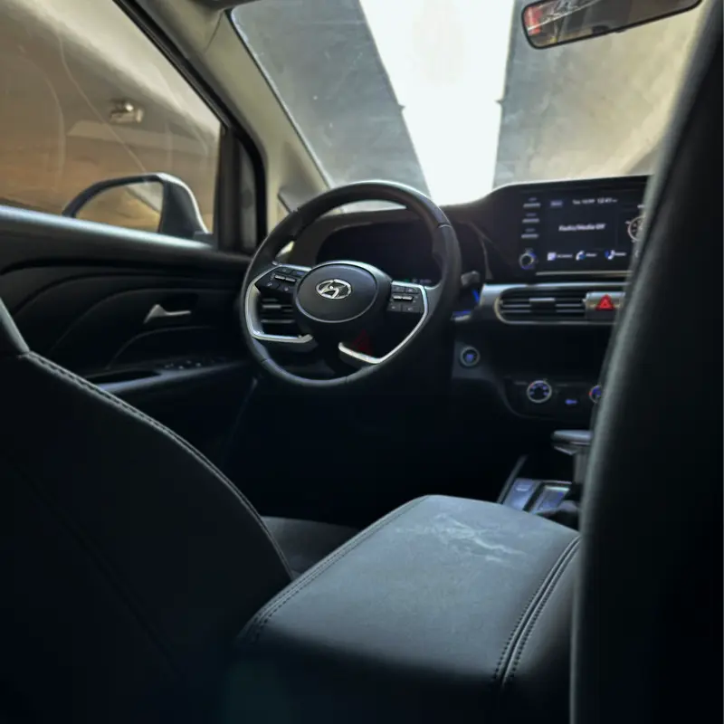 2025 Hyundai Stargazer for Rent in Jumeirah Lake Towers (JLT) photo 7