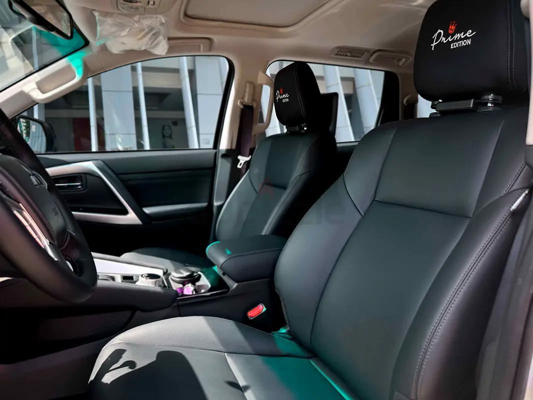 2023 Mitsubishi Montero Sport for Rent in Jumeirah Lake Towers (JLT) photo 7