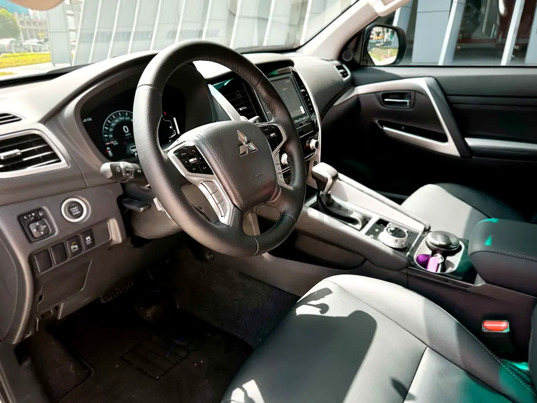 2023 Mitsubishi Montero Sport for Rent in Jumeirah Lake Towers (JLT) photo 9