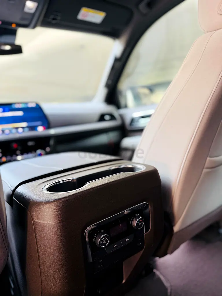 2025 Chevrolet Tahoe for Rent in Business Bay (Black) photo 8