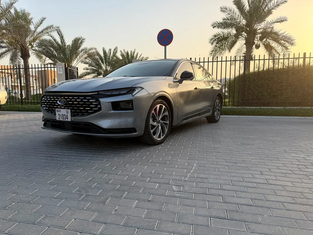 Hire 2024 Ford Taurus in Al Quoz 4 rental in Al Quoz 4, Dubai