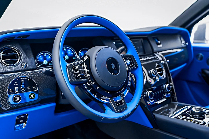 Rent 2024 Rolls-Royce Cullinan Black with Blue Interior in Dubai photo 5