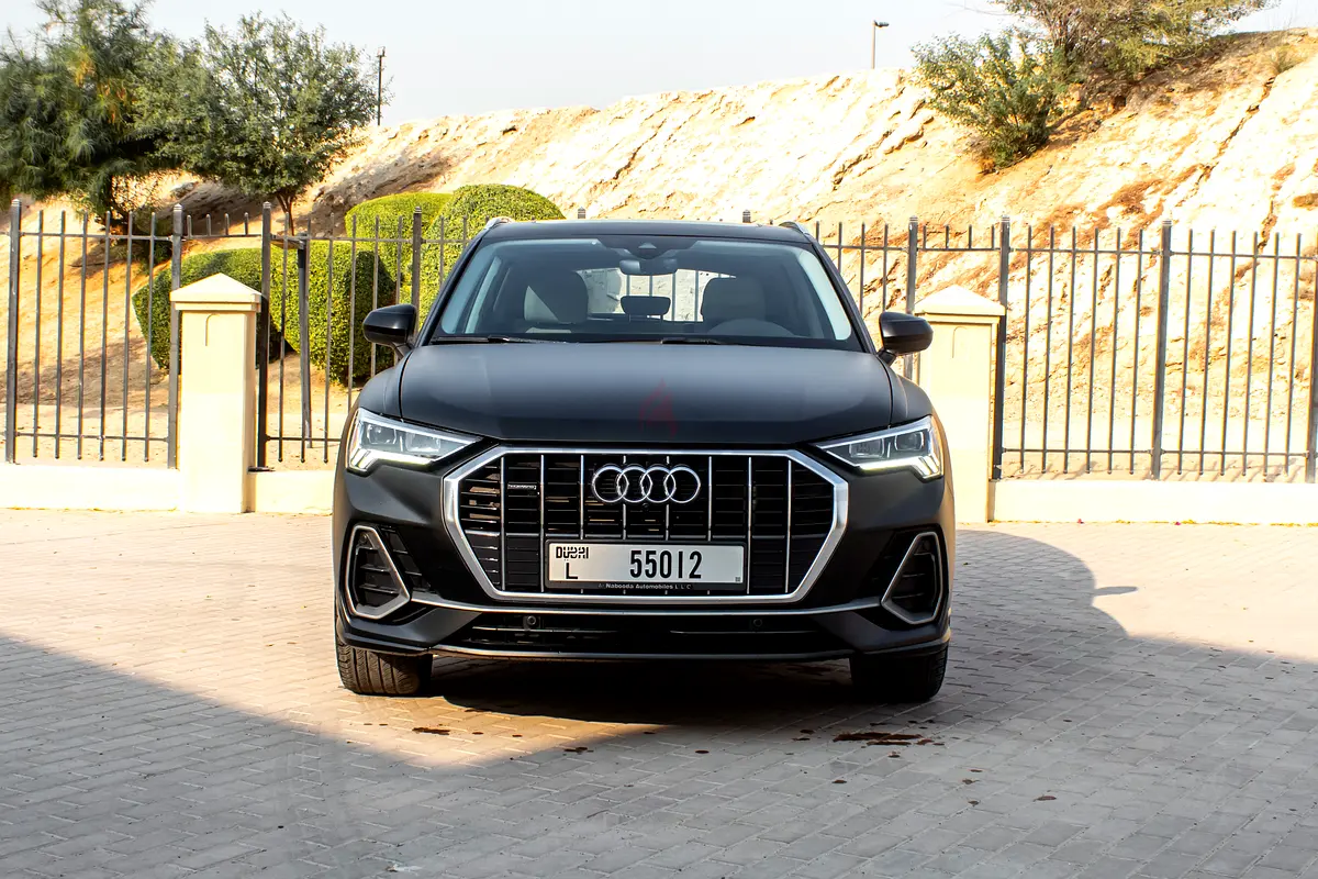 2022 Audi Q3 for Rent in Motor City photo 3