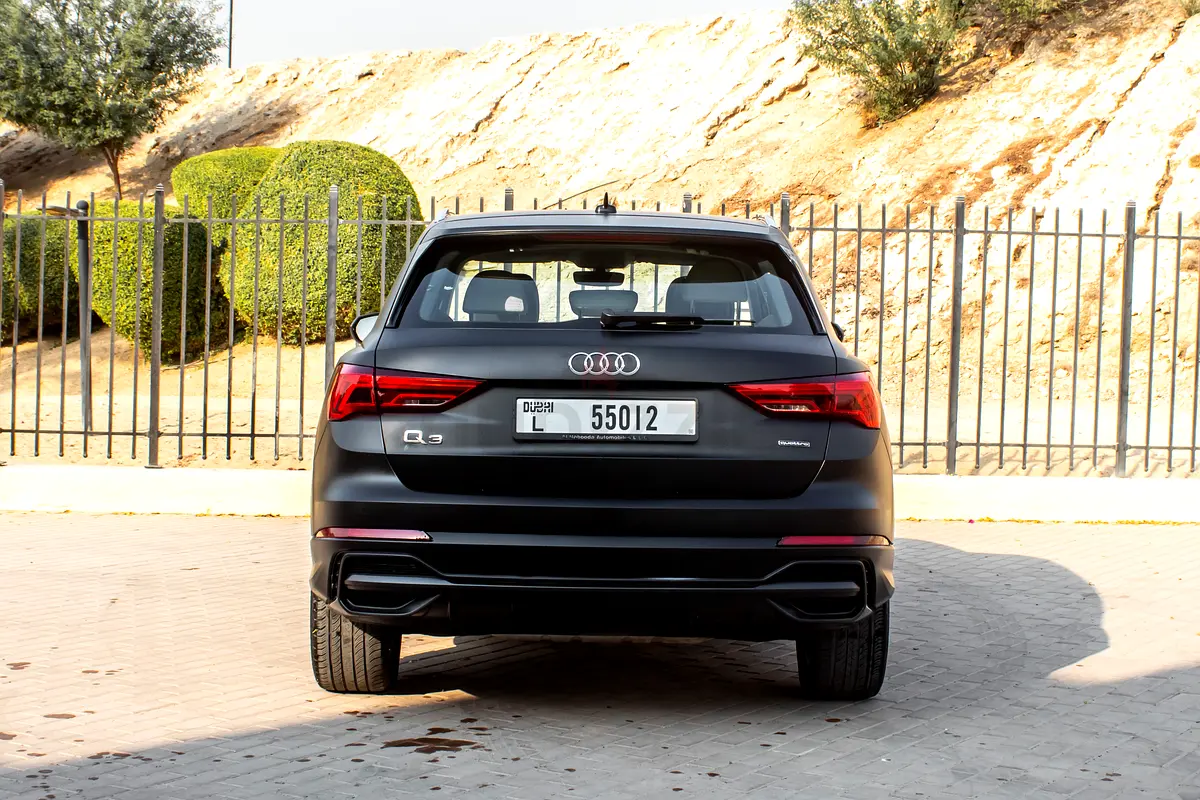 2022 Audi Q3 for Rent in Motor City photo 8