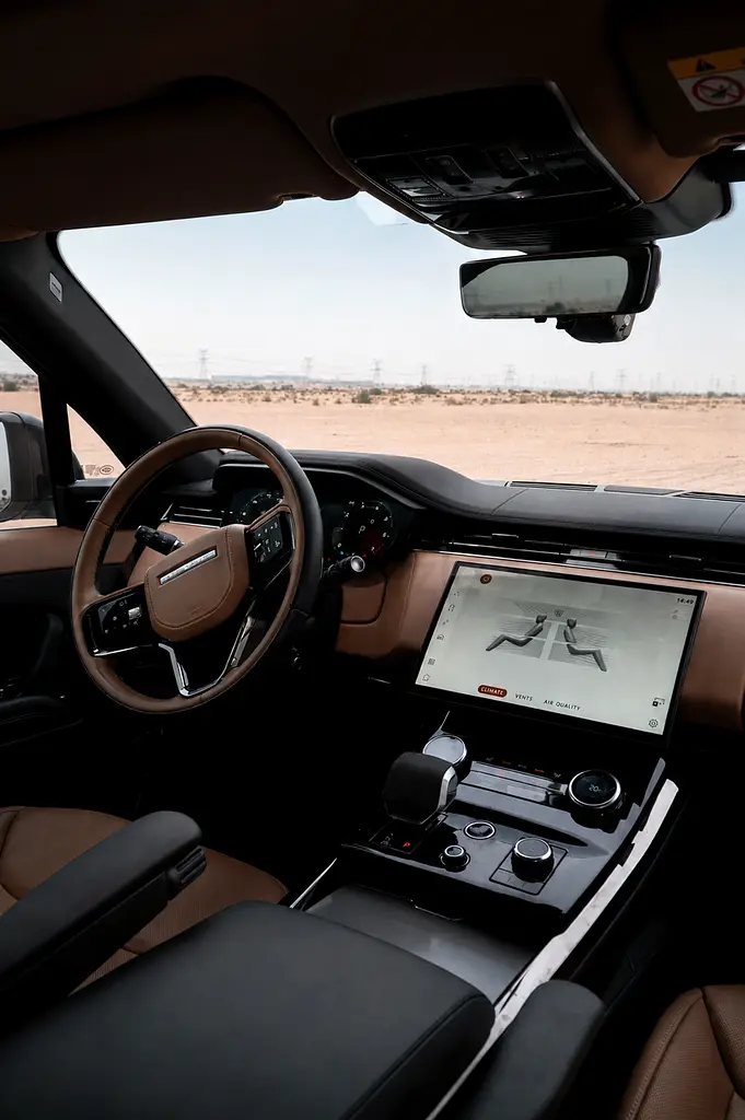 2023 Land Rover Range Rover Sport for Rent in Al Barsha 1 photo 4