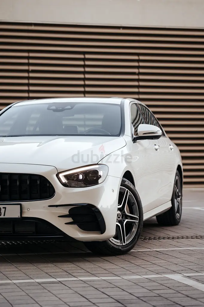 2022 Mercedes-Benz E-Class for Rent in Al Barsha 1 photo 2