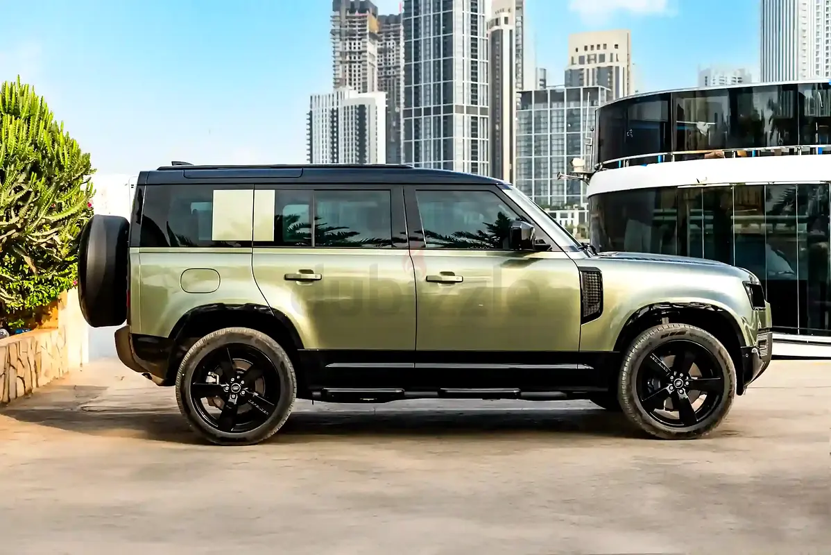 2025 Land Rover Defender for Rent in Al Quoz 1 photo 7