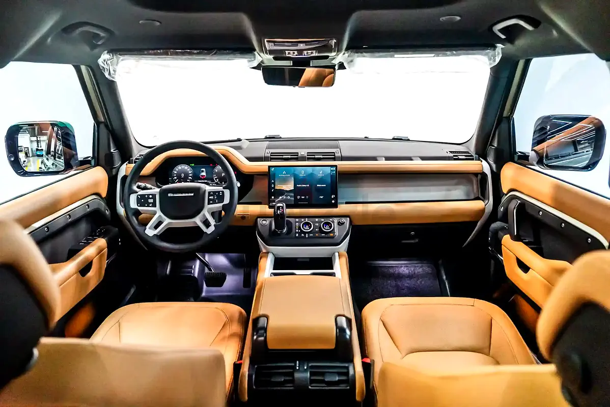 2025 Land Rover Defender for Rent in Al Quoz 1 photo 8