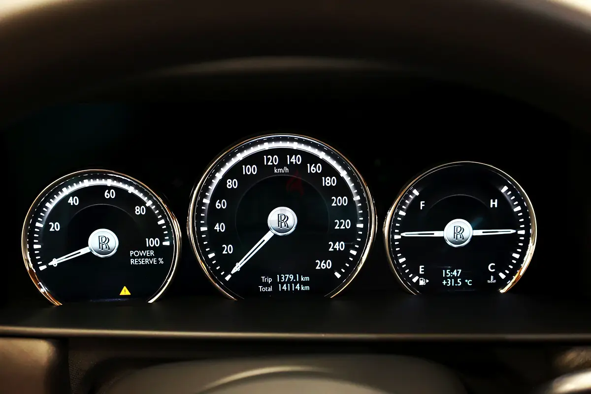 2022 Rolls-Royce Cullinan for Rent in Al Quoz 1 photo 8