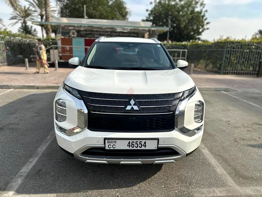2025 Mitsubishi Outlander for Rent in Al Qusais Industrial 2 photo 2