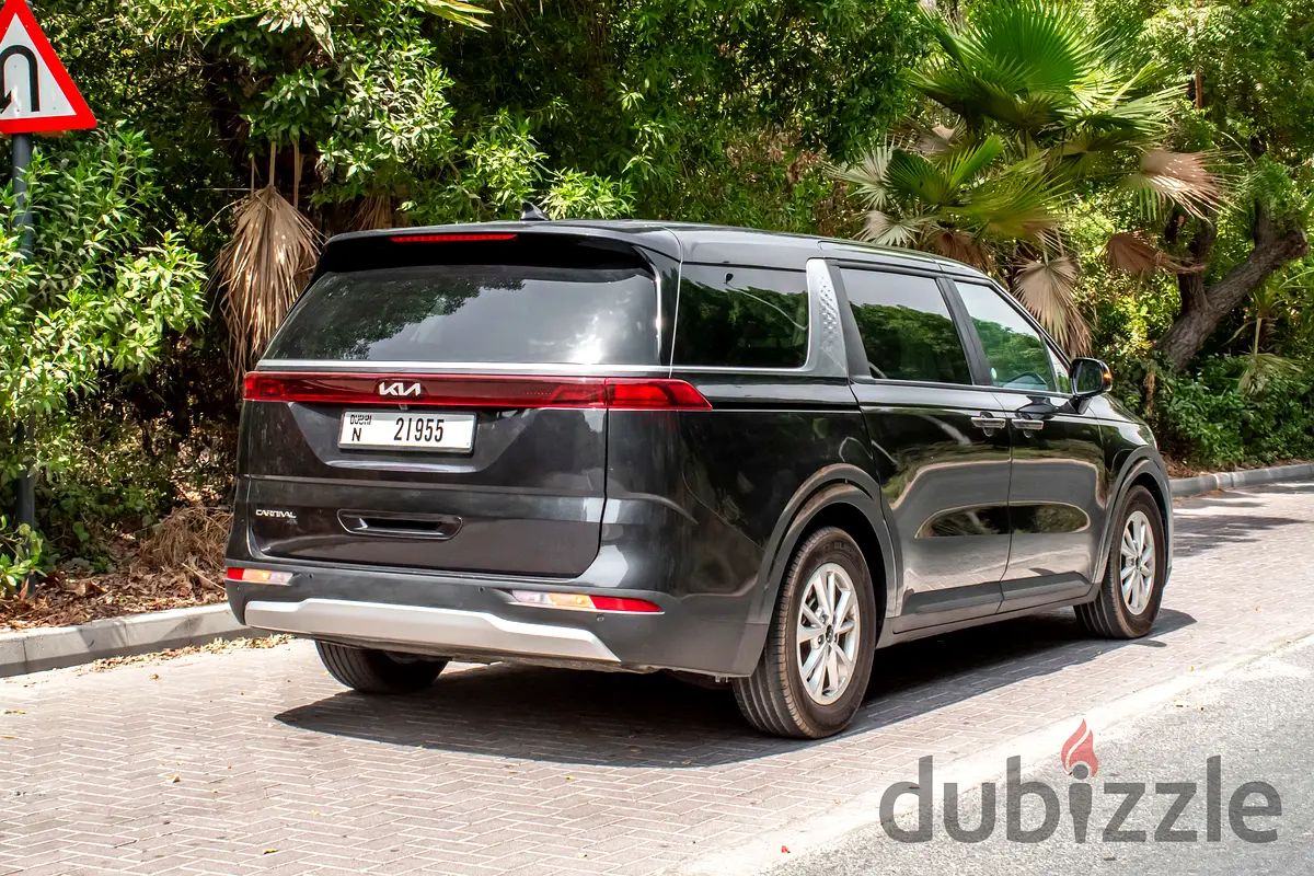 2024 Kia Carnival for Rent in Al Jaddaf photo 6
