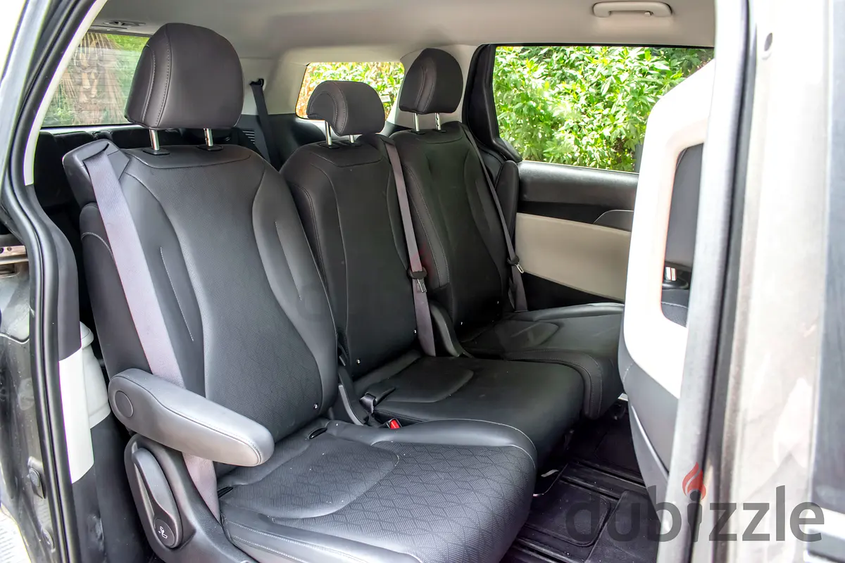 2024 Kia Carnival for Rent in Al Jaddaf photo 9