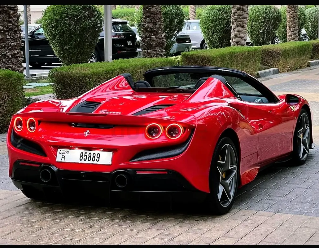 Ferrari F8 Spider – Ultimate Italian Convertible Supercar photo 4