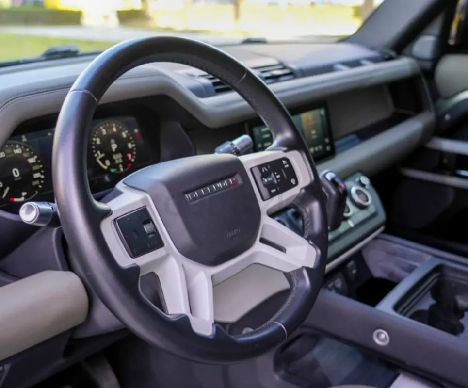 2020 Land Rover Defender for Rent in Dubai World Trade Centre (DWTC) photo 6