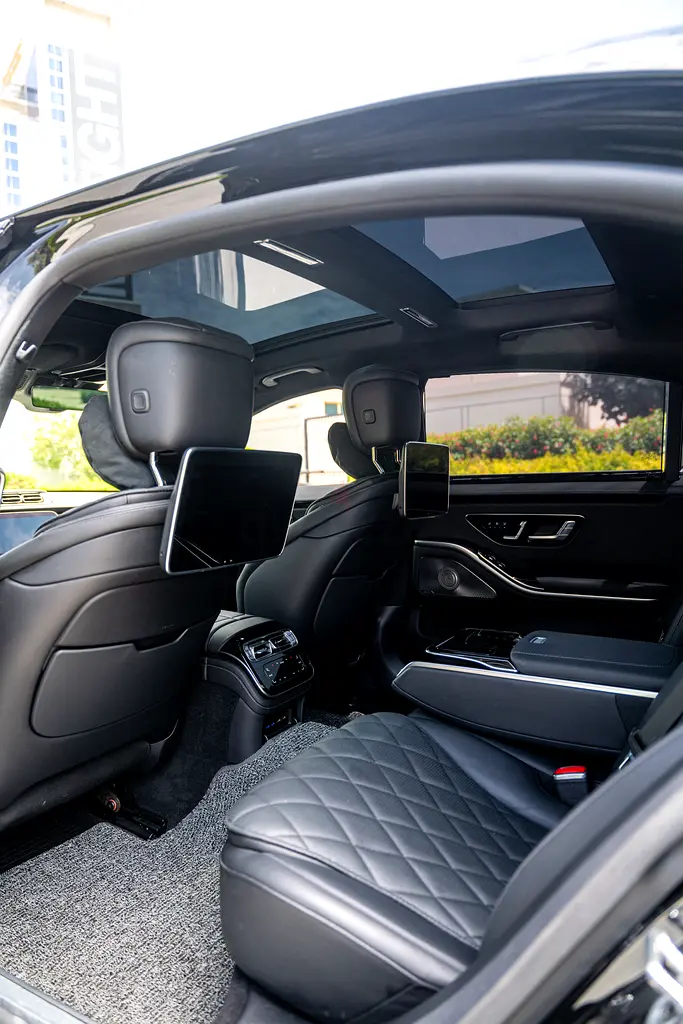 2024 Mercedes-Benz S-Class for Rent in Dubai Marina photo 3