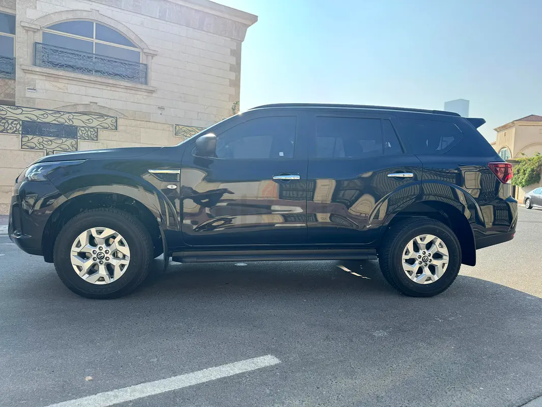 2025 Nissan Xterra for Rent in Al Karama photo 7