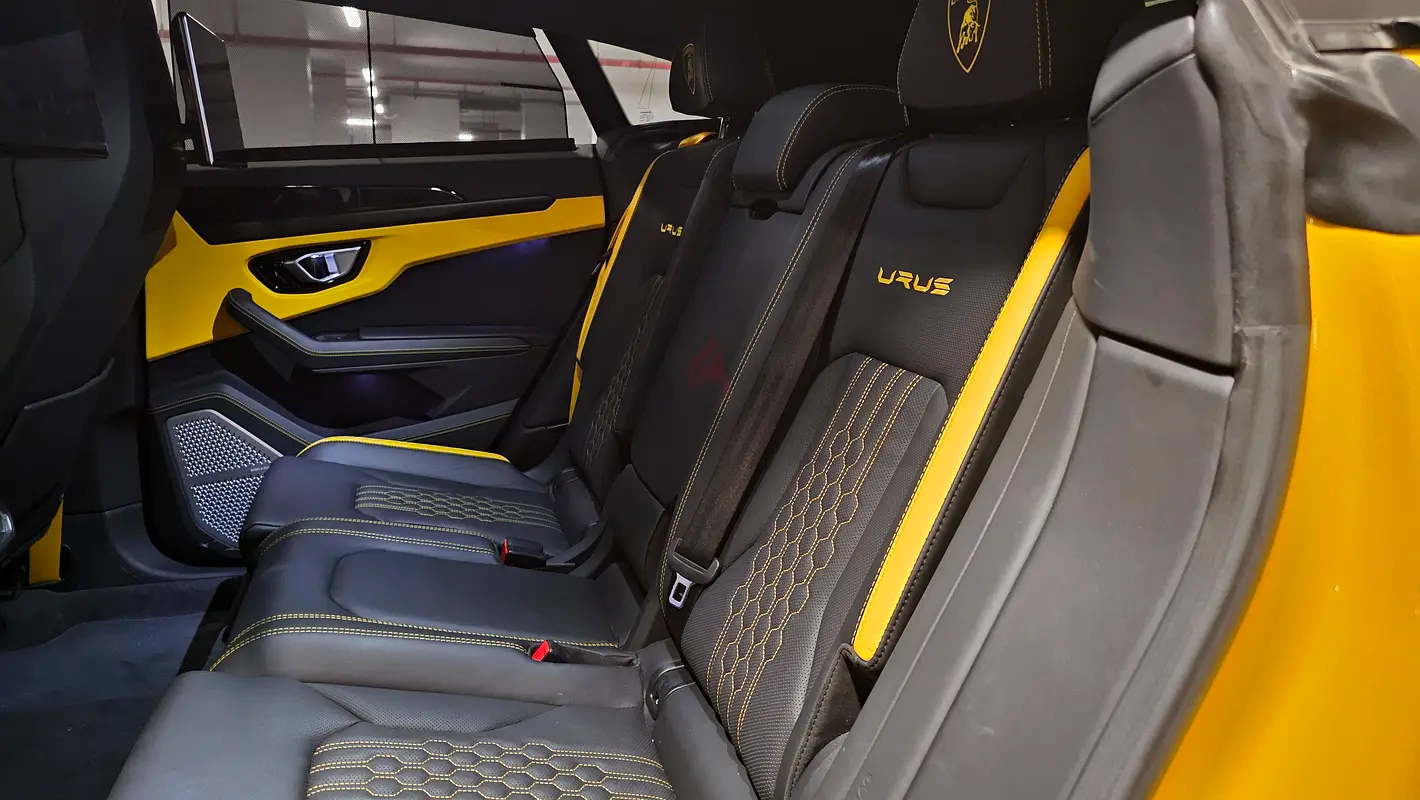 2023 Lamborghini Urus for Rent in Al Quoz 3 photo 7