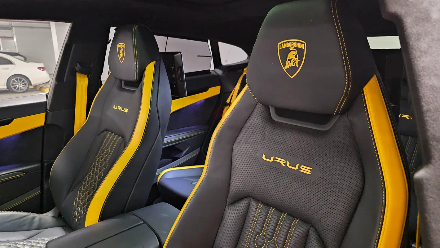 2023 Lamborghini Urus for Rent in Al Quoz 3 photo 8