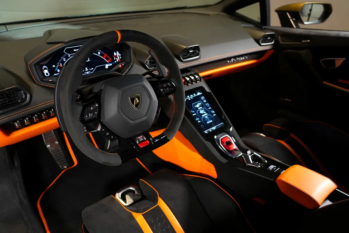 2024 Lamborghini Huracan for Rent in Al Quoz 3 photo 3