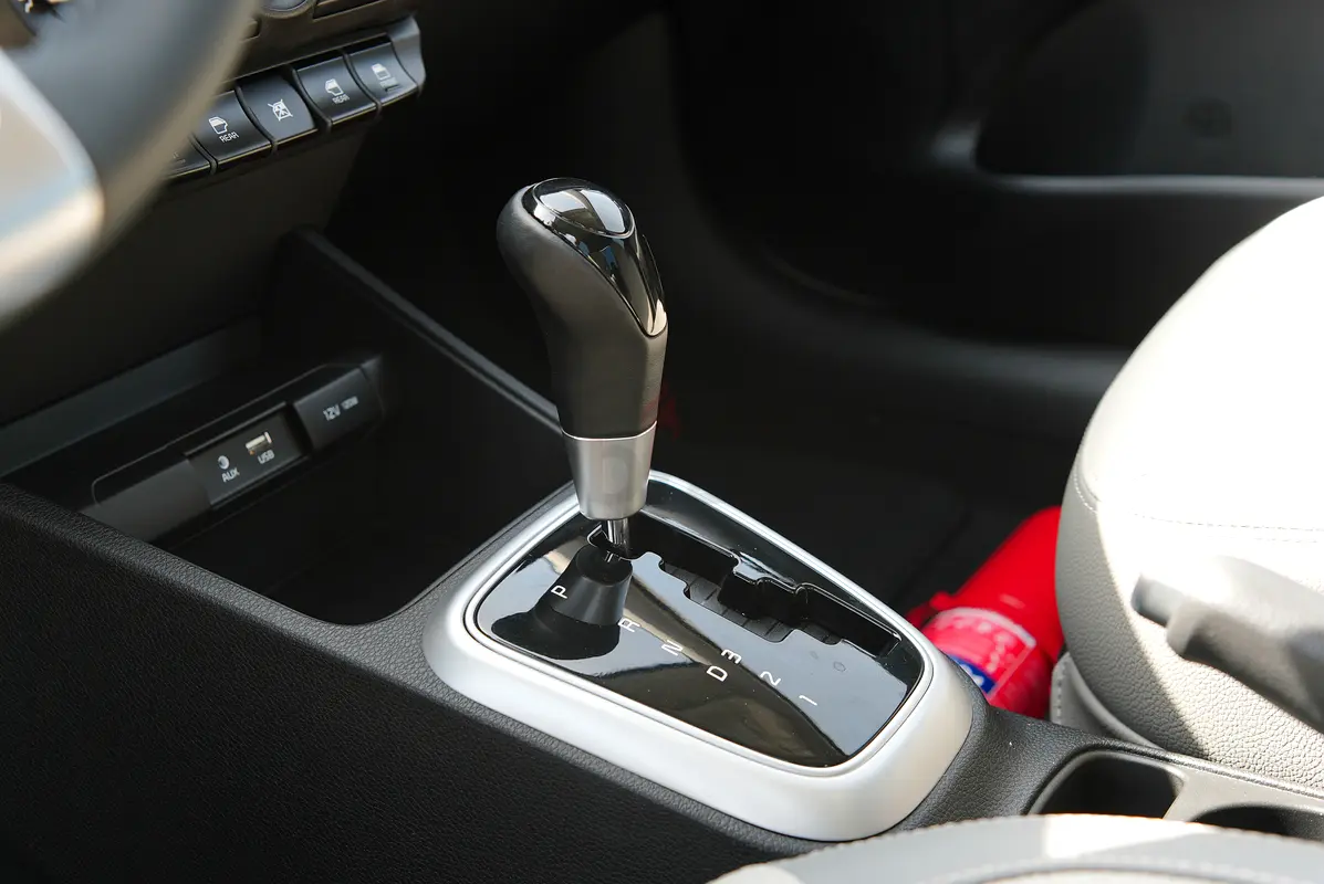 2026 Kia Pegas for Rent in Business Bay photo 9