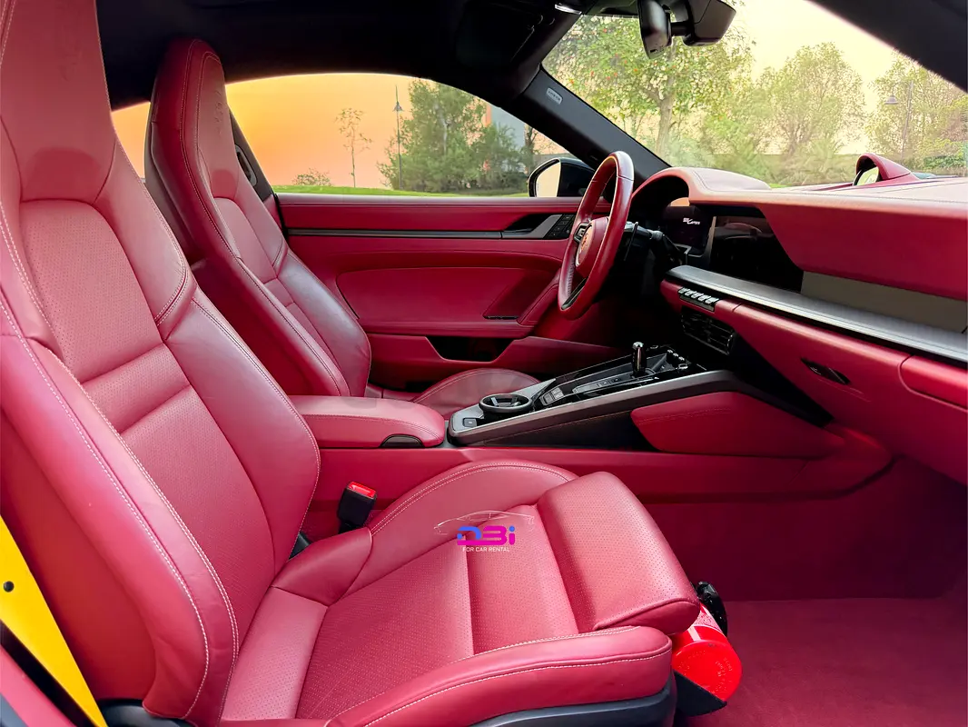 Porsche 911 – Where Luxury Meets Speed photo 8