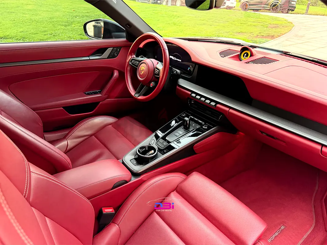 Porsche 911 – Where Luxury Meets Speed photo 9