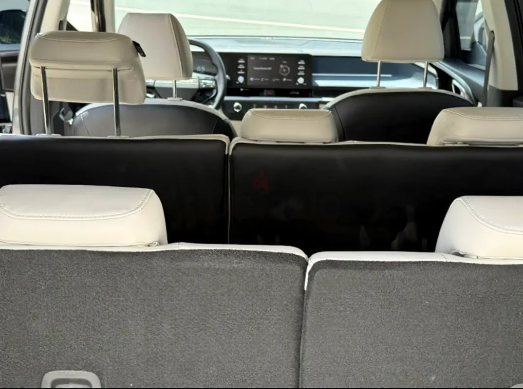 2026 Kia Carens for Rent in Azizi Riviera photo 7