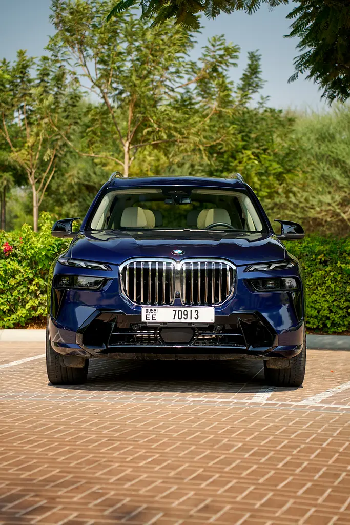 2024 BMW X7 for Rent in Palm Jumeirah photo 2