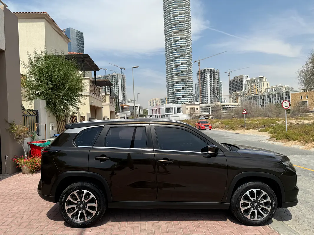 2023 Suzuki Grand Vitara for Rent in Jumeirah Village Circle (JVC) photo 3