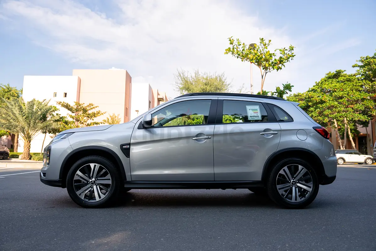 2024 Mitsubishi ASX for Rent in Jumeirah Lake Towers (JLT) photo 7