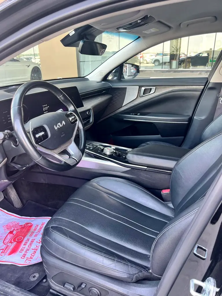 Rent a 2024 Kia K8 Black in Dubai photo 5