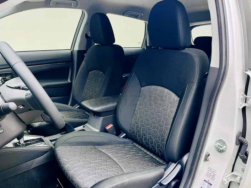 2024 Mitsubishi ASX for Rent in Ras Al Khor photo 8