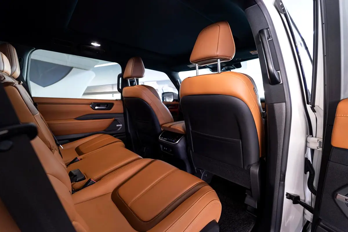 2025 Nissan Patrol for Rent in Business Bay (White) photo 8