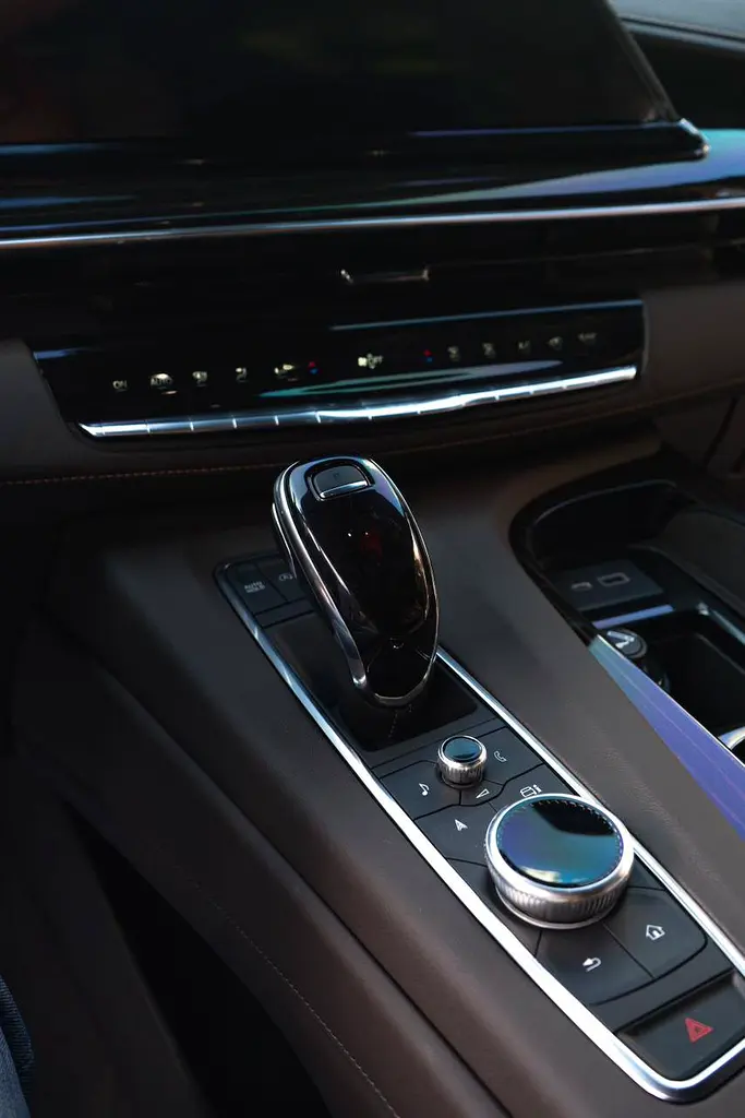 2022 Cadillac Escalade for Rent in Business Bay photo 7