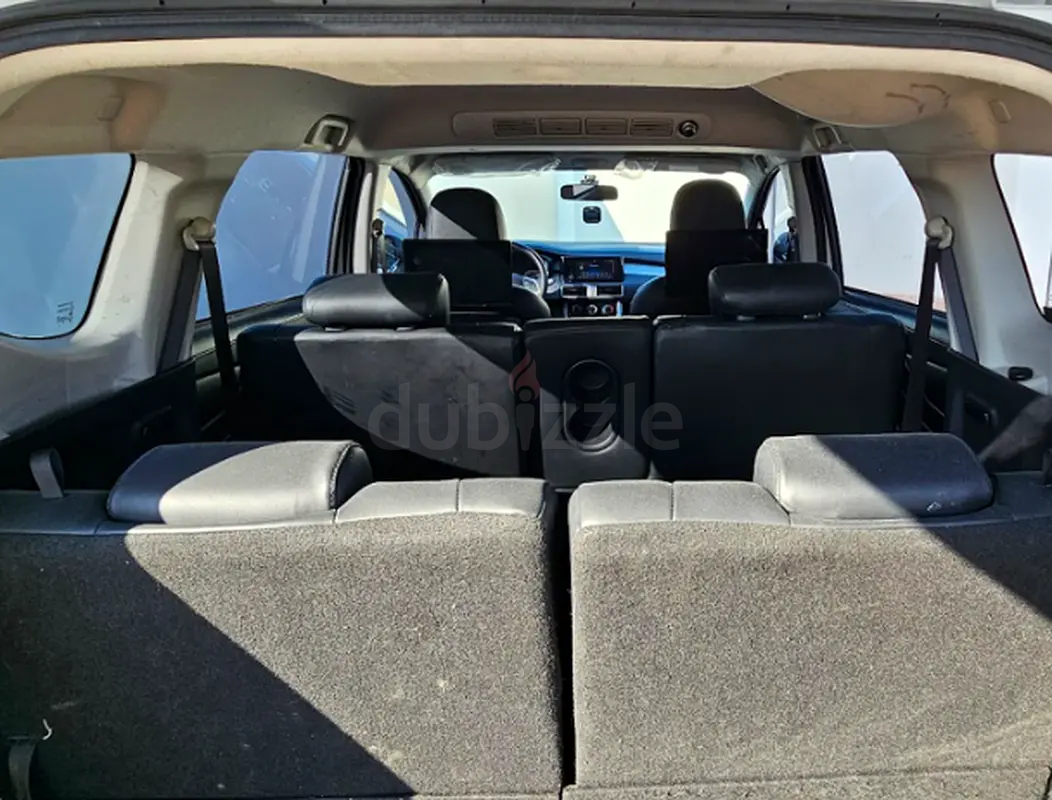 2024 Mitsubishi Xpander for Rent in Al Rashidiya photo 5