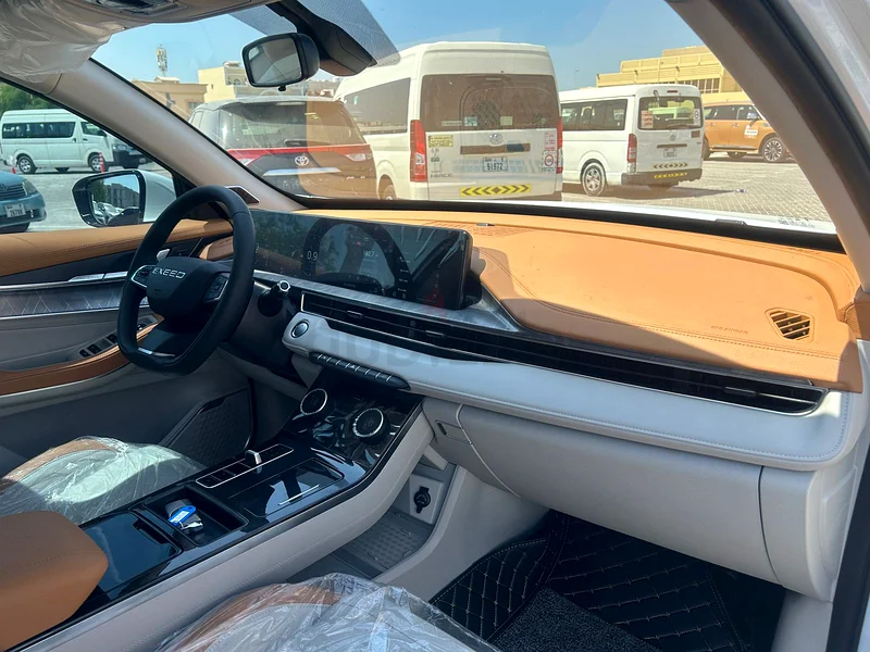 2025 Exeed LX for Rent in Downtown Dubai photo 6
