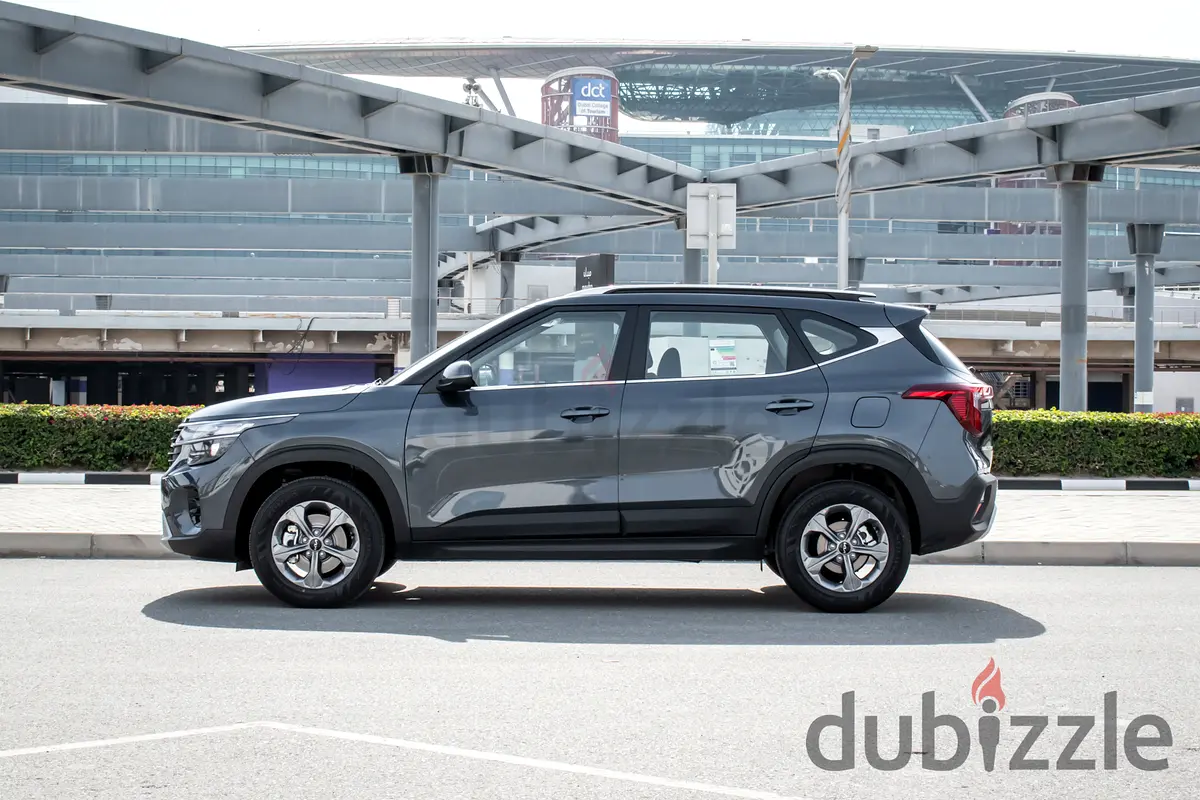 2025 Kia Seltos for Rent in Al Quoz Industrial Area 2 photo 7