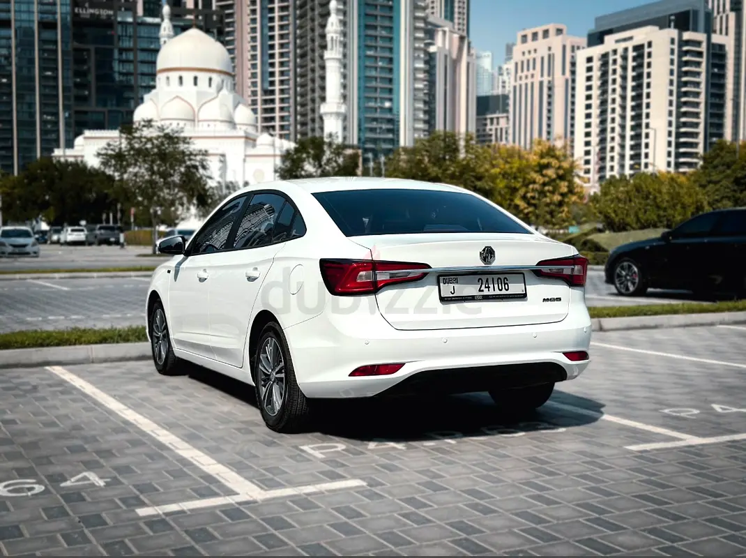 2024 MG MG5 for Rent in Al Barsha 1 photo 4